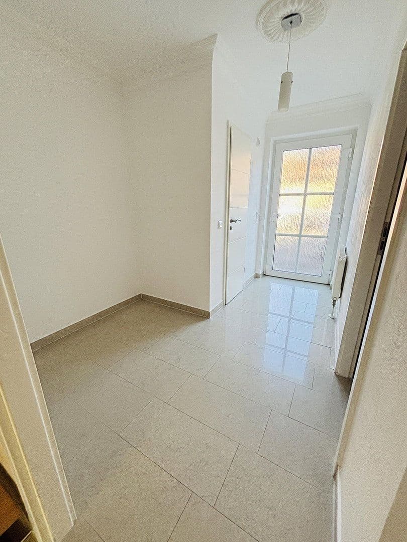 Predaj domu 121 m², pozemek 324 m², Sandstrasse 62, Frechen, Severné Porýnie - Westfálsko Predaj domu 121 m², pozemek 324 m², Sandstrasse 62, Frechen, Severné Porýnie - Westfálsko