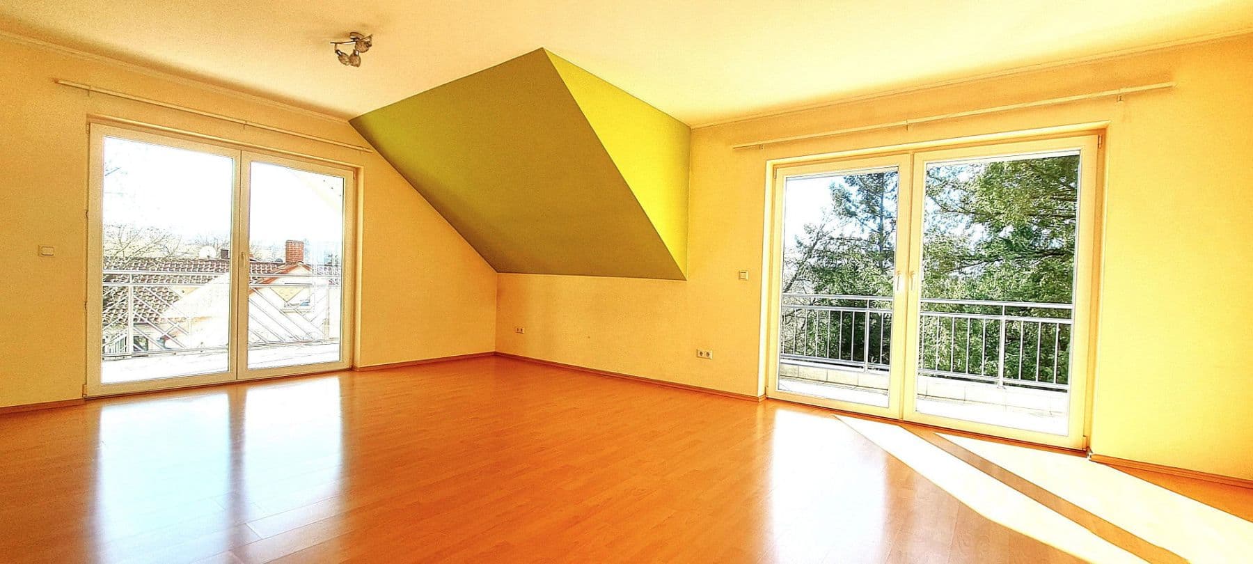 Predaj domu 345 m², pozemek 584 m², Kaiserslautern-Erlenbach, Porýnie-Falcko Predaj domu 345 m², pozemek 584 m², Kaiserslautern-Erlenbach, Porýnie-Falcko