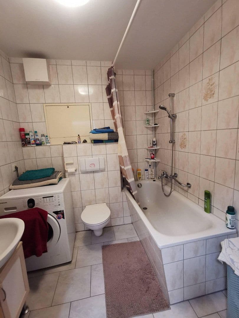 Prenájom bytu 2-izbový 58 m², Graf-Wiprecht-Strasse 15, Groitzsch, Sasko Prenájom bytu 2-izbový 58 m², Graf-Wiprecht-Strasse 15, Groitzsch, Sasko