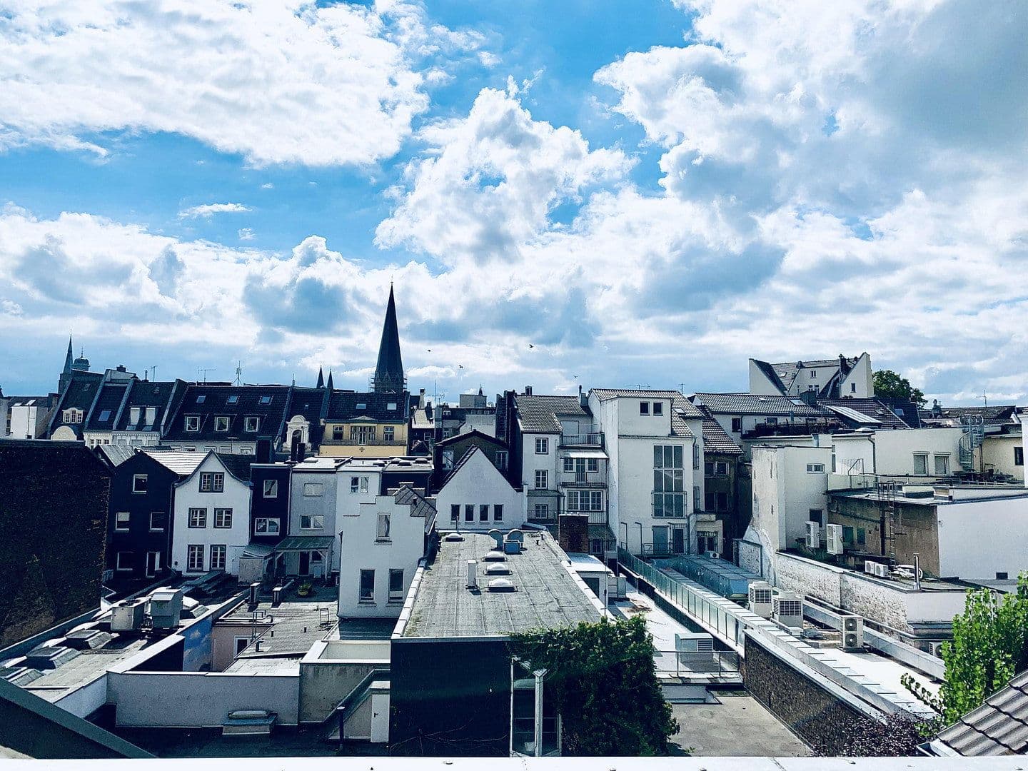 Prenájom bytu 2-izbový 60 m², Friedrichstraße22, Bonn, Severné Porýnie - Westfálsko Prenájom bytu 2-izbový 60 m², Friedrichstraße22, Bonn, Severné Porýnie - Westfálsko