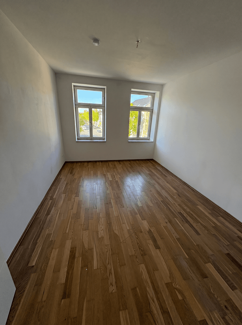 Prenájom bytu 2-izbový 58 m², Engelsdorfer Straße, Leipzig, Sasko Prenájom bytu 2-izbový 58 m², Engelsdorfer Straße, Leipzig, Sasko