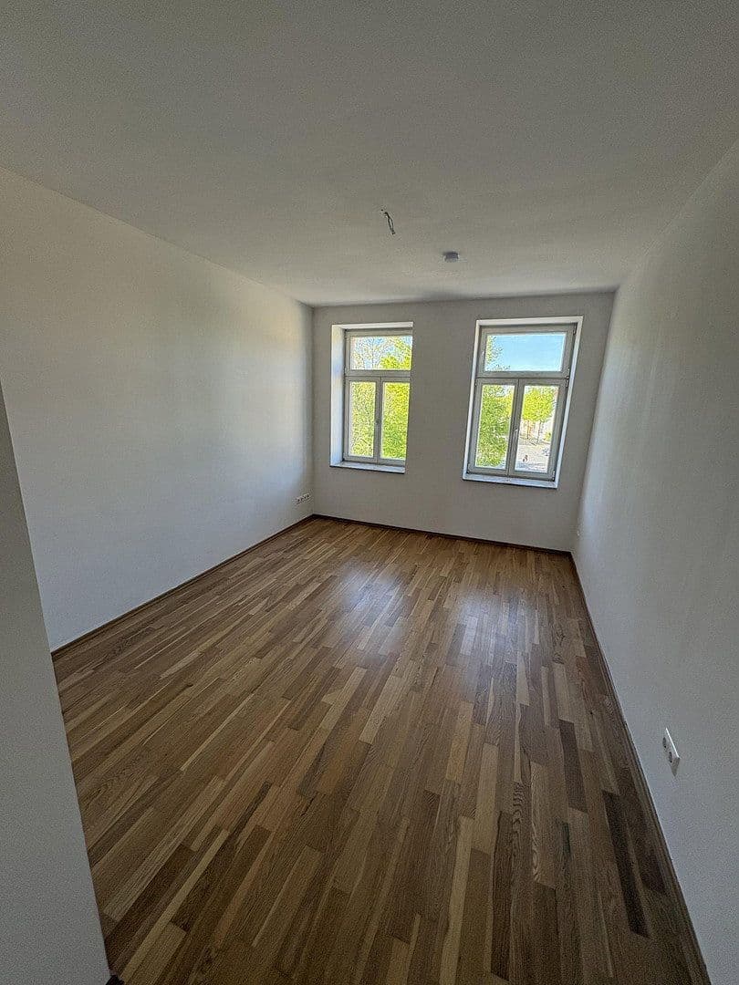 Prenájom bytu 2-izbový 58 m², Engelsdorfer Straße, Leipzig, Sasko Prenájom bytu 2-izbový 58 m², Engelsdorfer Straße, Leipzig, Sasko