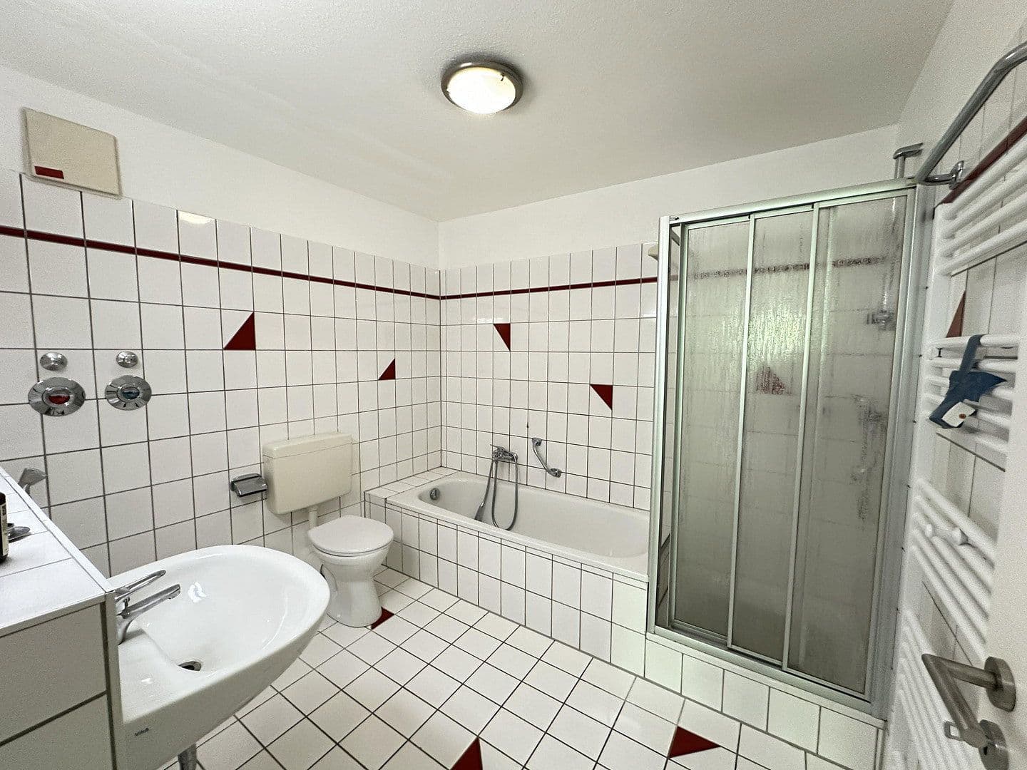 Predaj bytu 4-izbový 106 m², Wolfringstr. 14, Fürth, Bavorsko Predaj bytu 4-izbový 106 m², Wolfringstr. 14, Fürth, Bavorsko