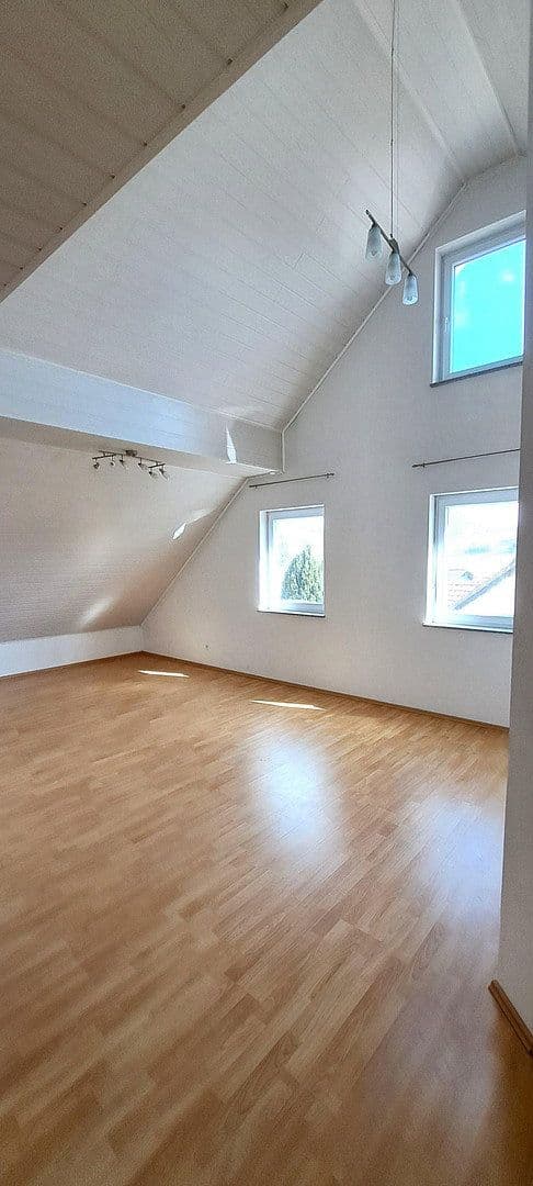 Predaj domu 208 m², pozemek 363 m², In den Langen Ruthen 6, Kaiserslautern, Porýnie-Falcko Predaj domu 208 m², pozemek 363 m², In den Langen Ruthen 6, Kaiserslautern, Porýnie-Falcko