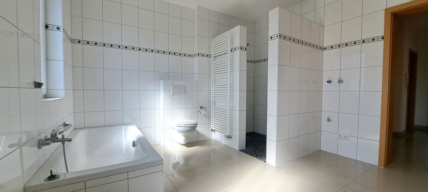 Predaj domu 208 m², pozemek 363 m², In den Langen Ruthen 6, Kaiserslautern, Porýnie-Falcko Predaj domu 208 m², pozemek 363 m², In den Langen Ruthen 6, Kaiserslautern, Porýnie-Falcko