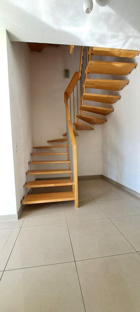 Predaj domu 208 m², pozemek 363 m², In den Langen Ruthen 6, Kaiserslautern, Porýnie-Falcko Predaj domu 208 m², pozemek 363 m², In den Langen Ruthen 6, Kaiserslautern, Porýnie-Falcko