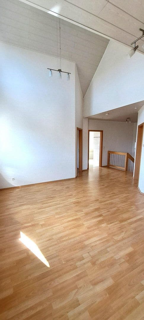 Predaj domu 208 m², pozemek 363 m², In den Langen Ruthen 6, Kaiserslautern, Porýnie-Falcko Predaj domu 208 m², pozemek 363 m², In den Langen Ruthen 6, Kaiserslautern, Porýnie-Falcko