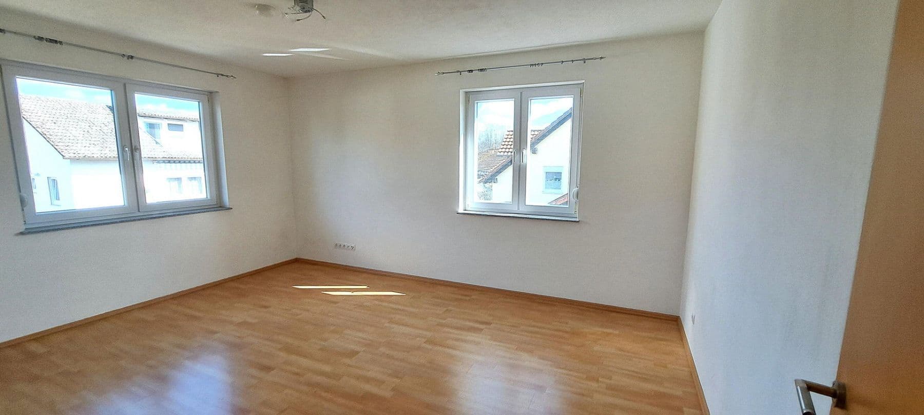 Predaj domu 208 m², pozemek 363 m², In den Langen Ruthen 6, Kaiserslautern, Porýnie-Falcko Predaj domu 208 m², pozemek 363 m², In den Langen Ruthen 6, Kaiserslautern, Porýnie-Falcko