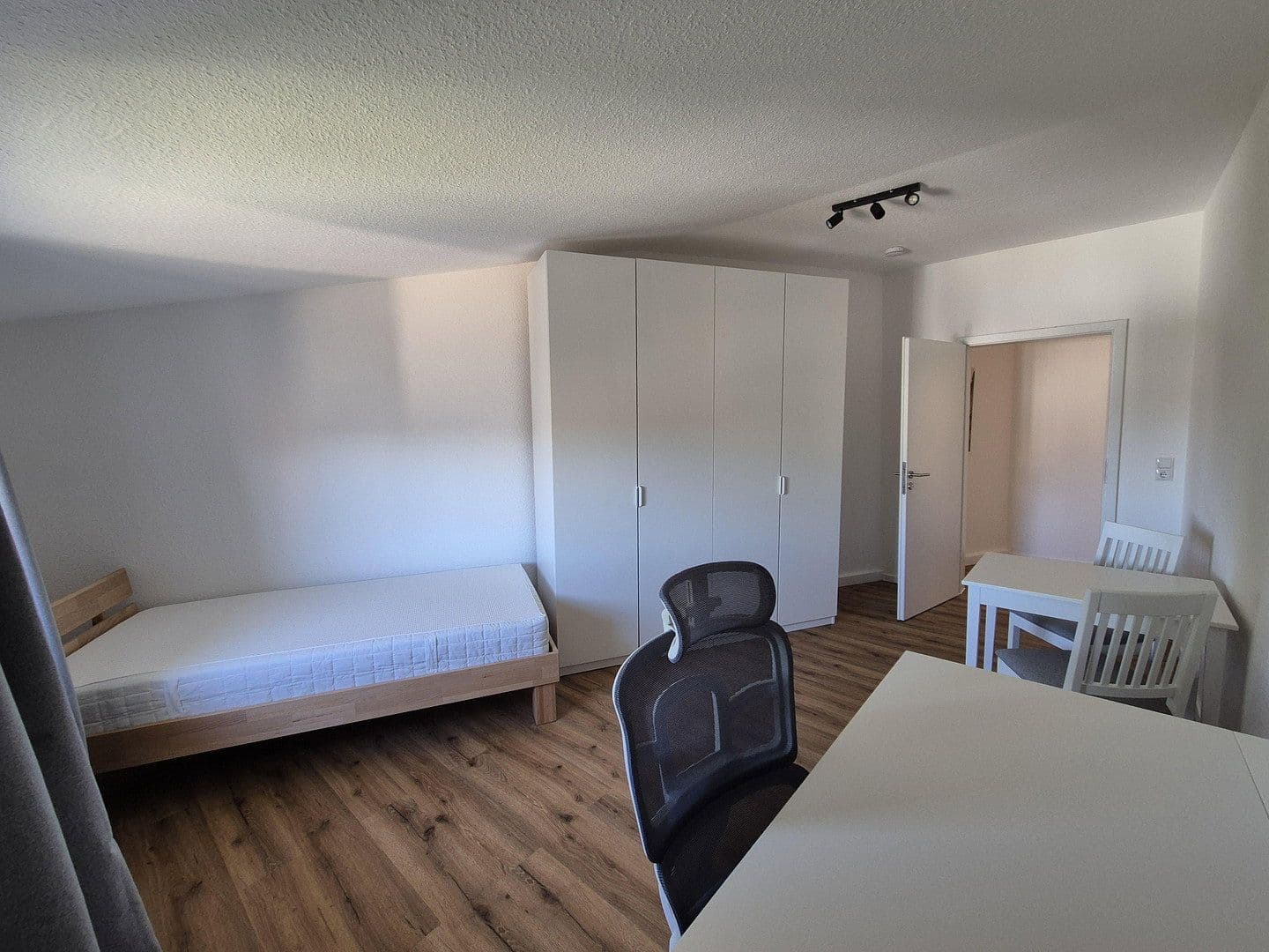 Prenájom bytu 16 m², Bochum, Severné Porýnie - Westfálsko Prenájom bytu 16 m², Bochum, Severné Porýnie - Westfálsko