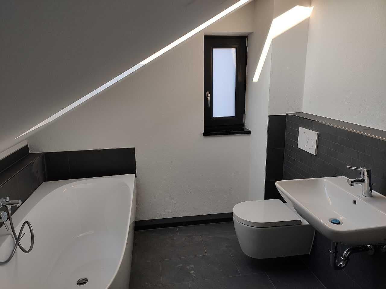 Prenájom domu 145 m², pozemek 350 m², Schopenhauerstr. 2A, Neubiberg, Bavorsko Prenájom domu 145 m², pozemek 350 m², Schopenhauerstr. 2A, Neubiberg, Bavorsko