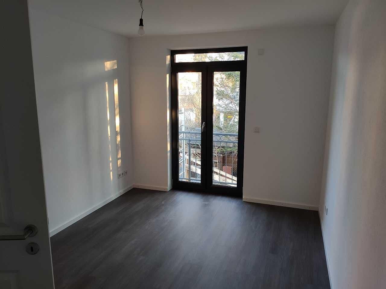 Prenájom domu 145 m², pozemek 350 m², Schopenhauerstr. 2A, Neubiberg, Bavorsko Prenájom domu 145 m², pozemek 350 m², Schopenhauerstr. 2A, Neubiberg, Bavorsko