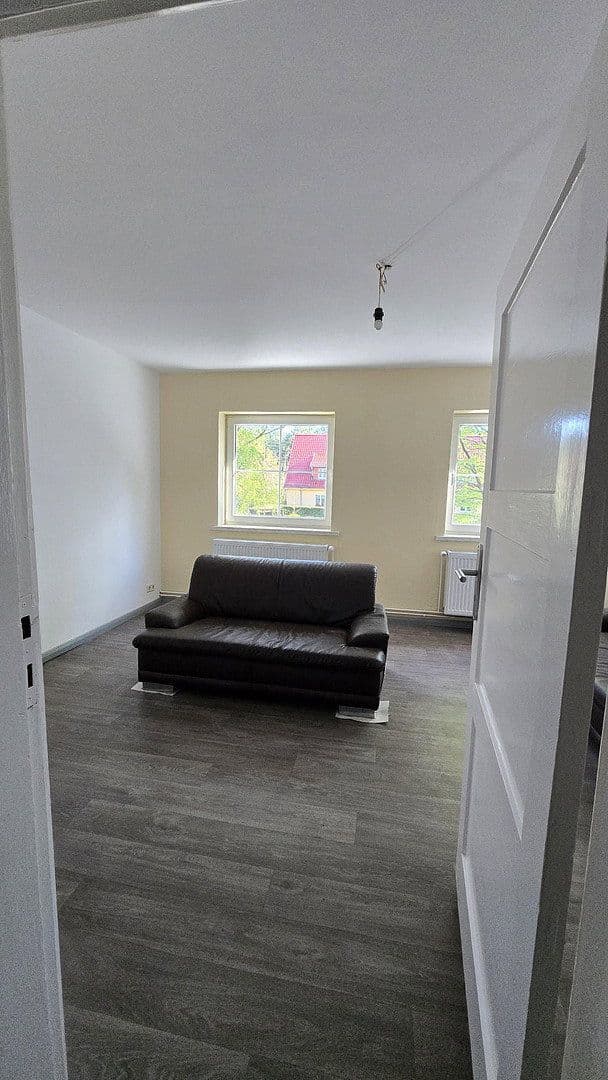 Prenájom bytu 2-izbový 44 m², Oberkrämer, Brandenbursko Prenájom bytu 2-izbový 44 m², Oberkrämer, Brandenbursko