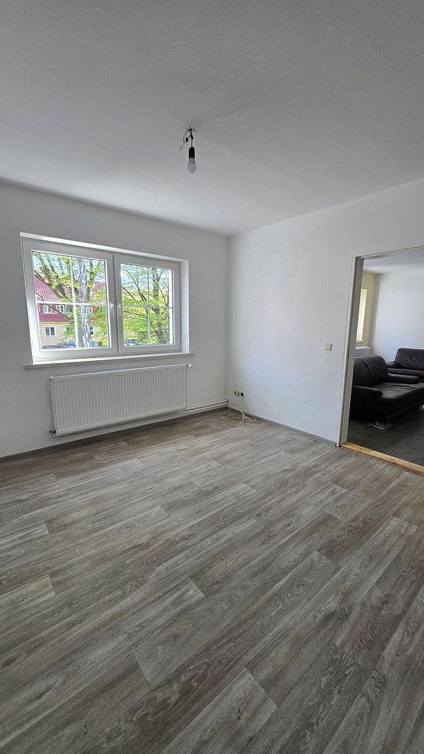 Prenájom bytu 2-izbový 44 m², Oberkrämer, Brandenbursko Prenájom bytu 2-izbový 44 m², Oberkrämer, Brandenbursko
