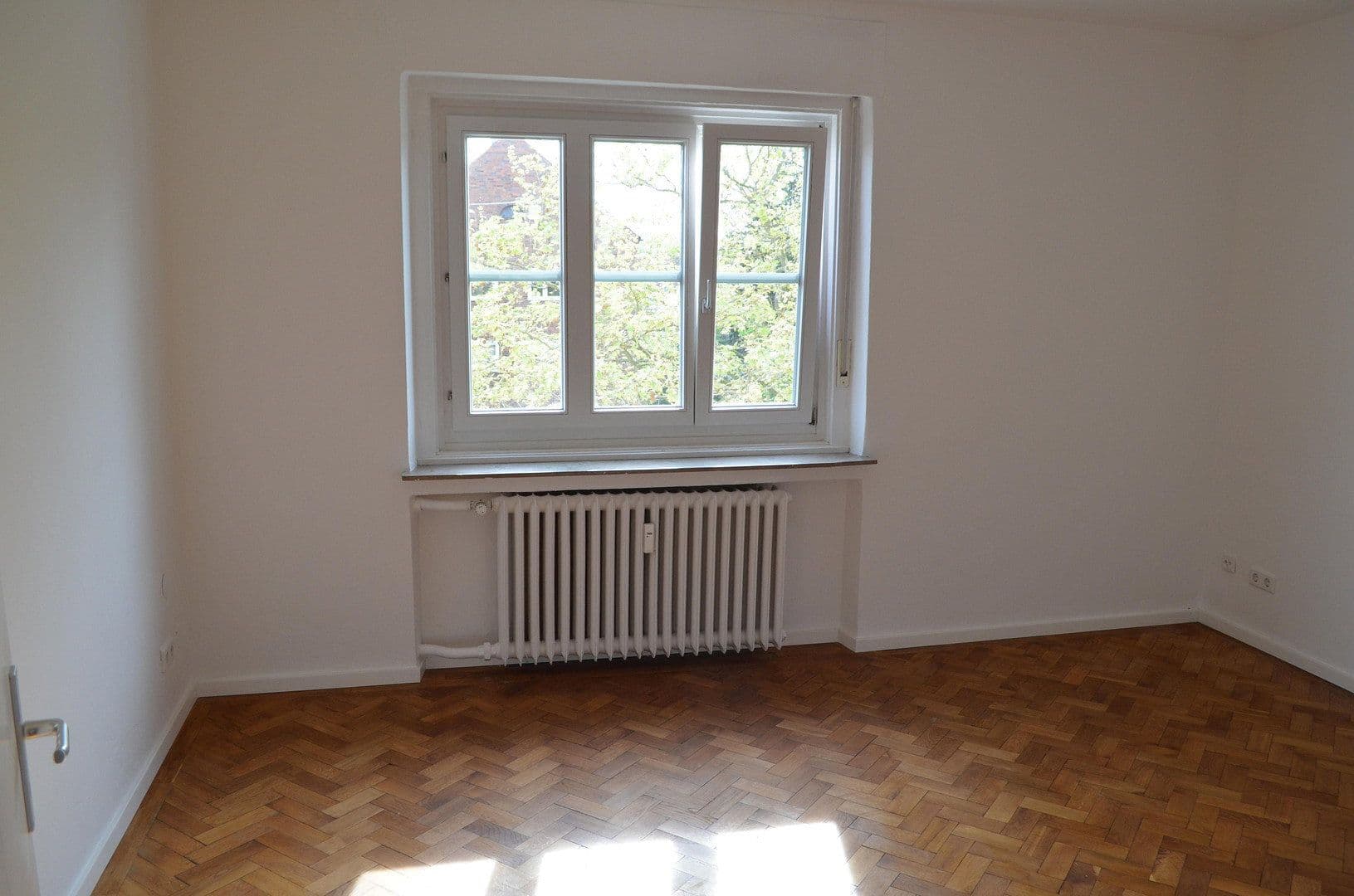 Prenájom bytu 3-izbový 101 m², Allersberger Straße 165, Nürnberg, Bavorsko Prenájom bytu 3-izbový 101 m², Allersberger Straße 165, Nürnberg, Bavorsko