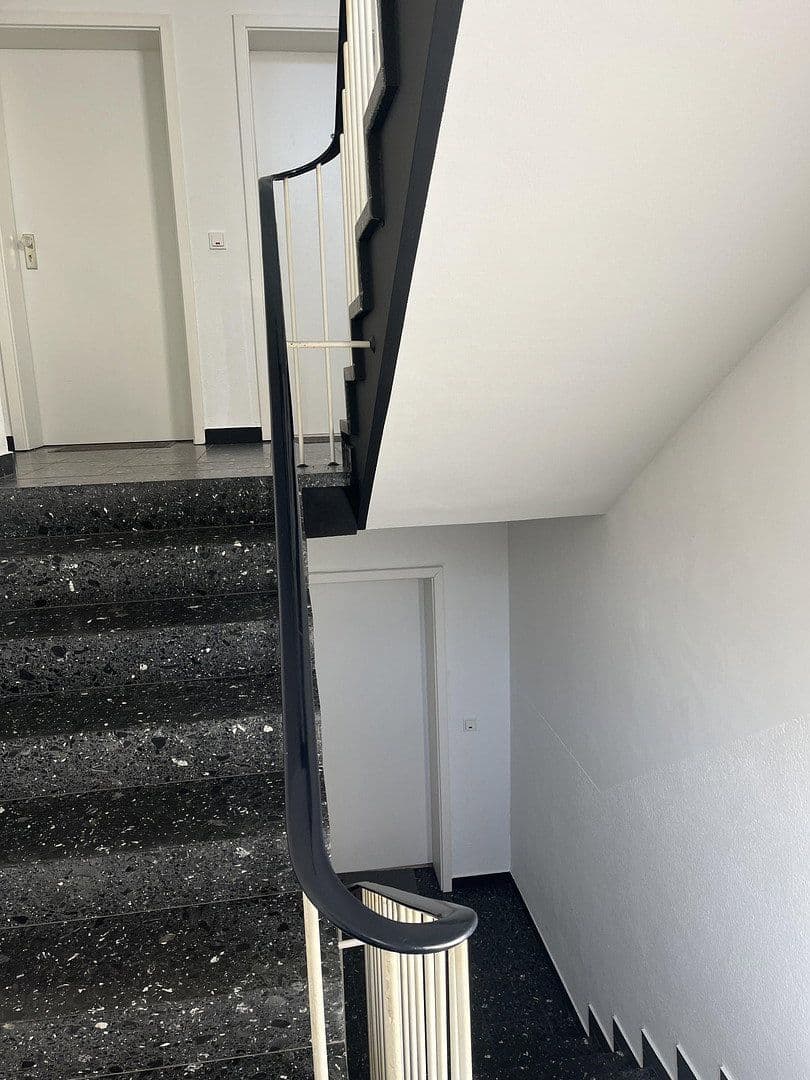 Predaj bytu 1-izbový 33 m², Köln, Severné Porýnie - Westfálsko Predaj bytu 1-izbový 33 m², Köln, Severné Porýnie - Westfálsko