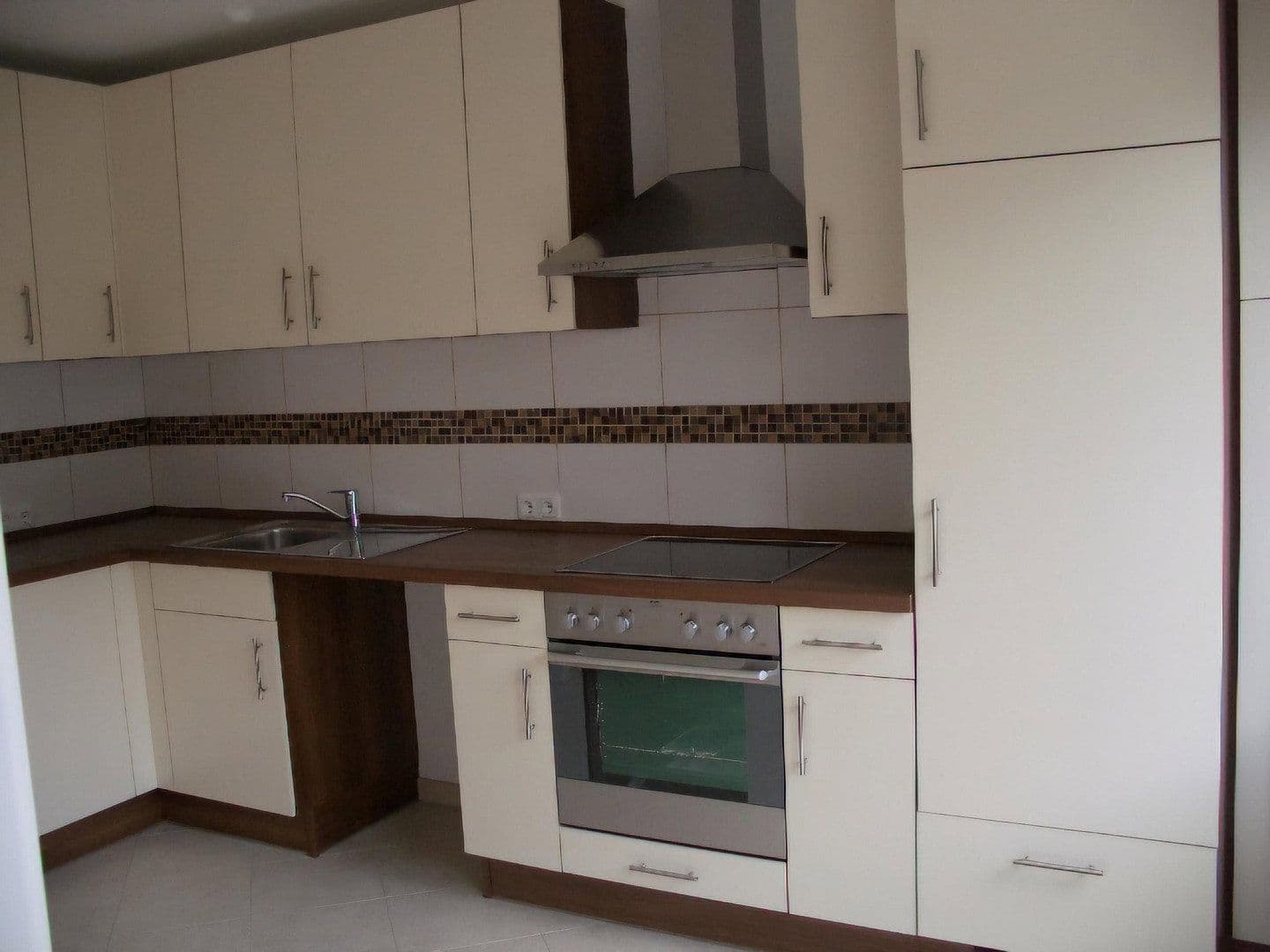 Predaj domu 260 m², pozemek 470 m², Ollerlohstraße 50a, Elmshorn, Šlezvicko-Holštajnsko Predaj domu 260 m², pozemek 470 m², Ollerlohstraße 50a, Elmshorn, Šlezvicko-Holštajnsko