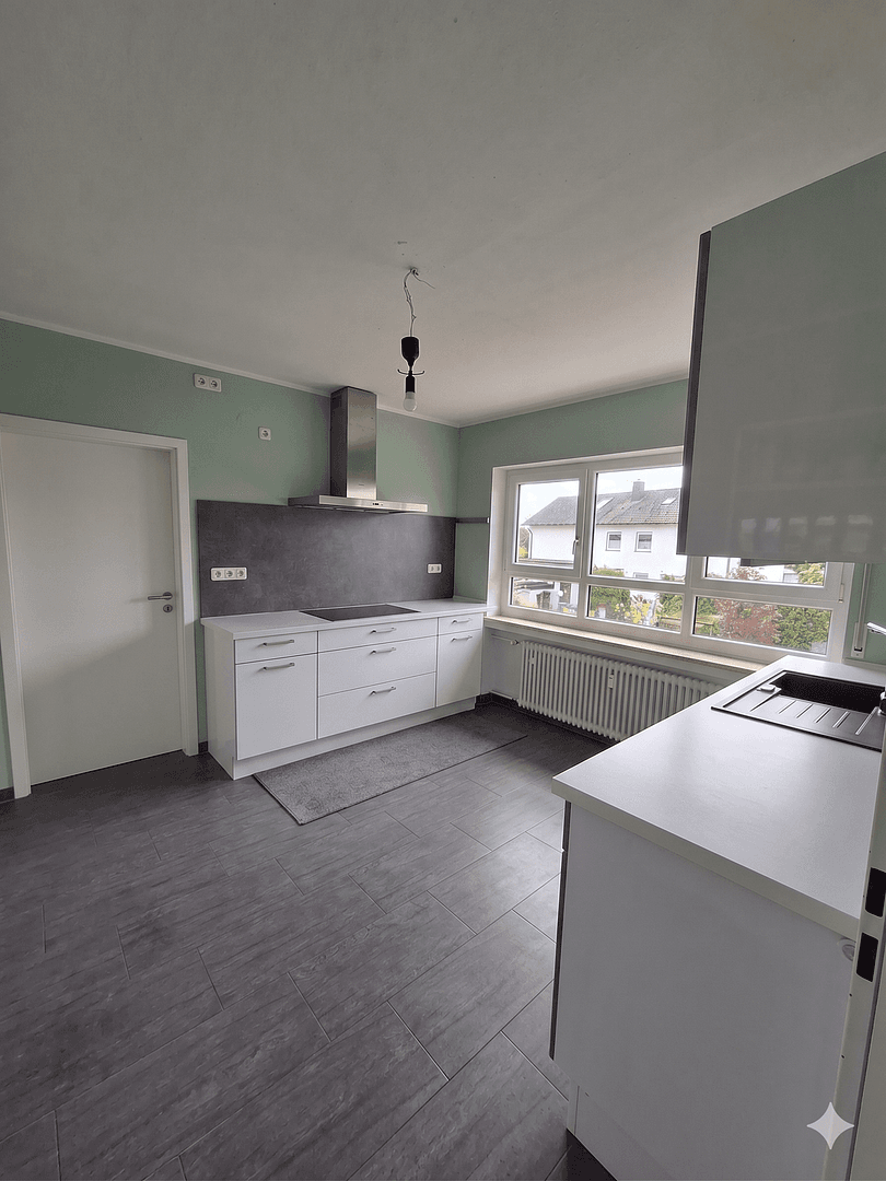 Predaj domu 318 m², pozemek 1.623 m², Neukirchen bei Sulzbach-Rosenberg, Bavorsko Predaj domu 318 m², pozemek 1.623 m², Neukirchen bei Sulzbach-Rosenberg, Bavorsko