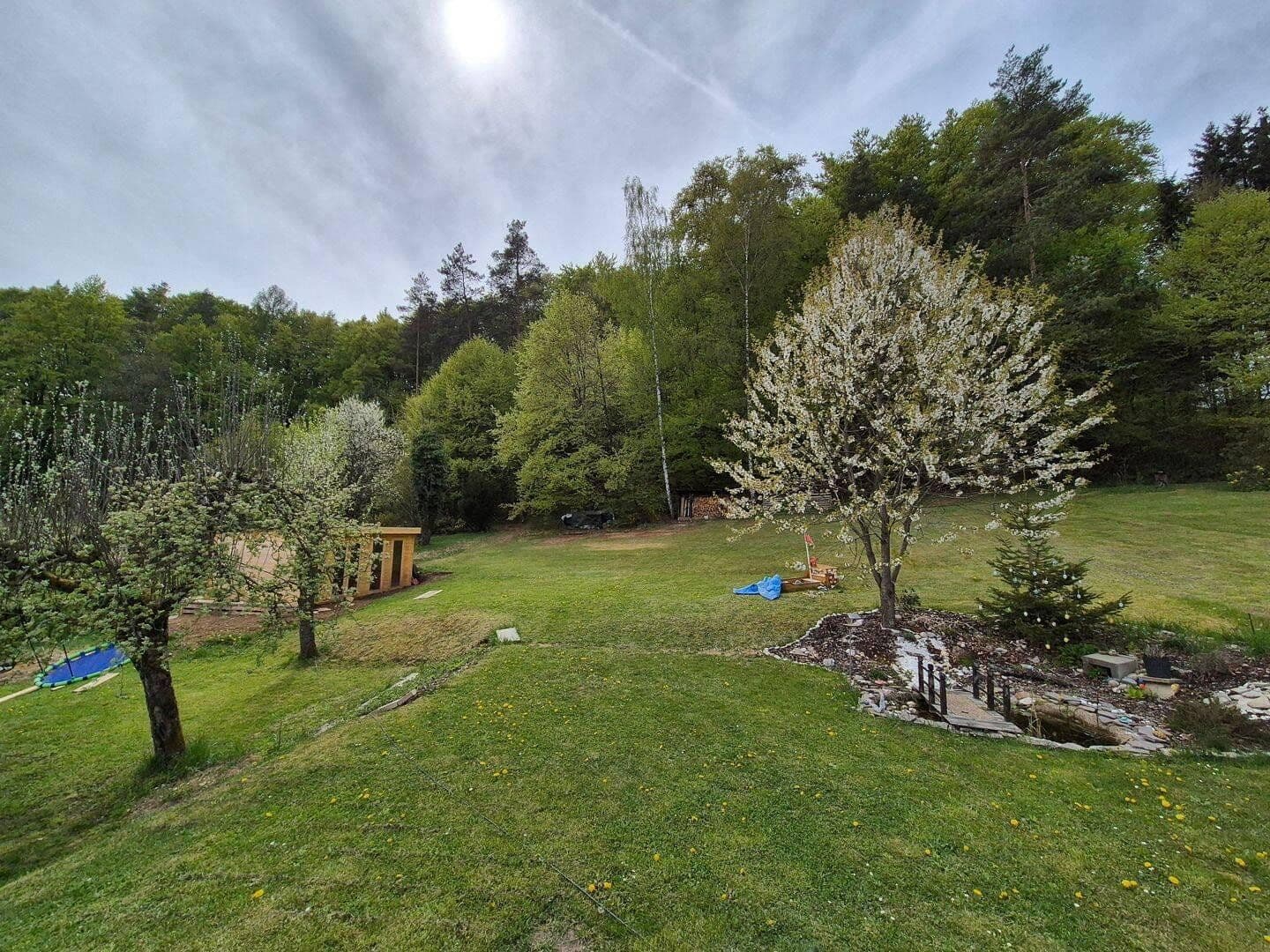 Predaj domu 318 m², pozemek 1.623 m², Neukirchen bei Sulzbach-Rosenberg, Bavorsko Predaj domu 318 m², pozemek 1.623 m², Neukirchen bei Sulzbach-Rosenberg, Bavorsko