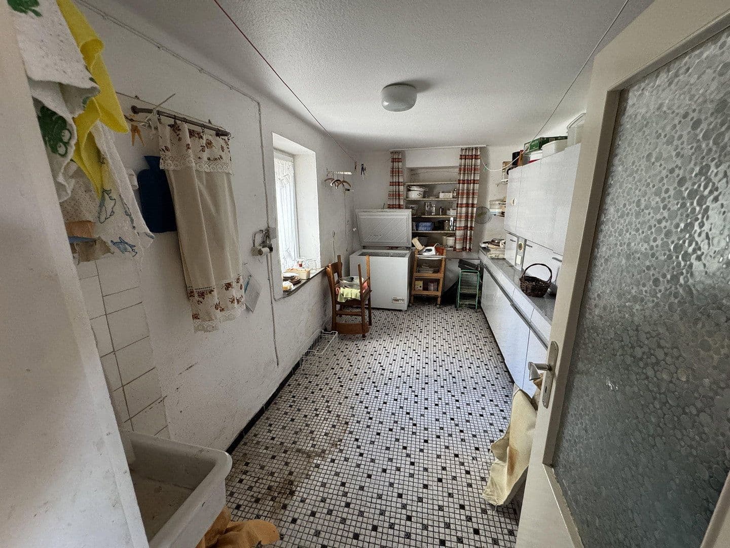 Predaj domu 120 m², pozemek 330 m², Friedhofstraße 3, Höheinöd, Porýnie-Falcko Predaj domu 120 m², pozemek 330 m², Friedhofstraße 3, Höheinöd, Porýnie-Falcko