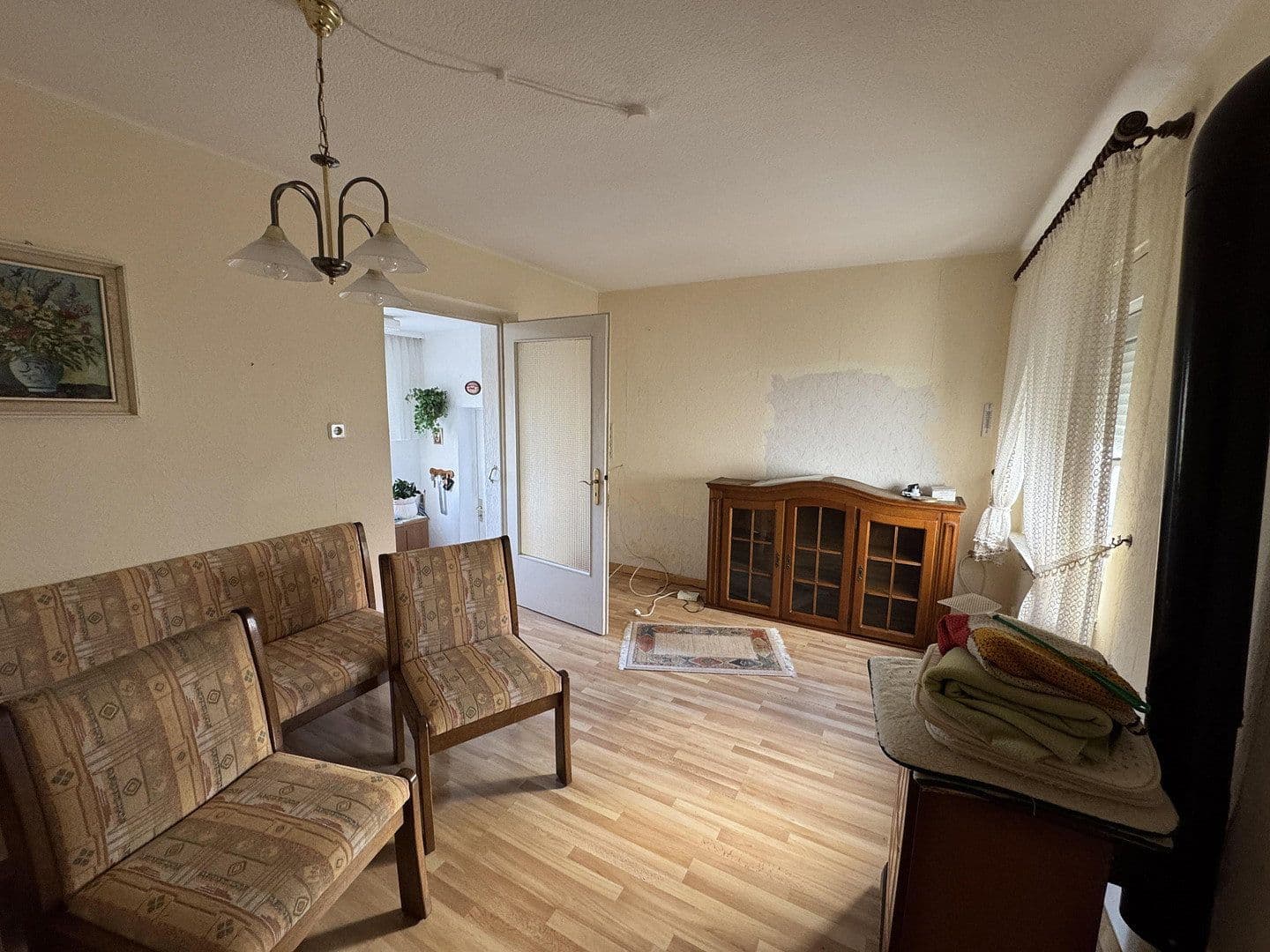 Predaj domu 120 m², pozemek 330 m², Friedhofstraße 3, Höheinöd, Porýnie-Falcko Predaj domu 120 m², pozemek 330 m², Friedhofstraße 3, Höheinöd, Porýnie-Falcko