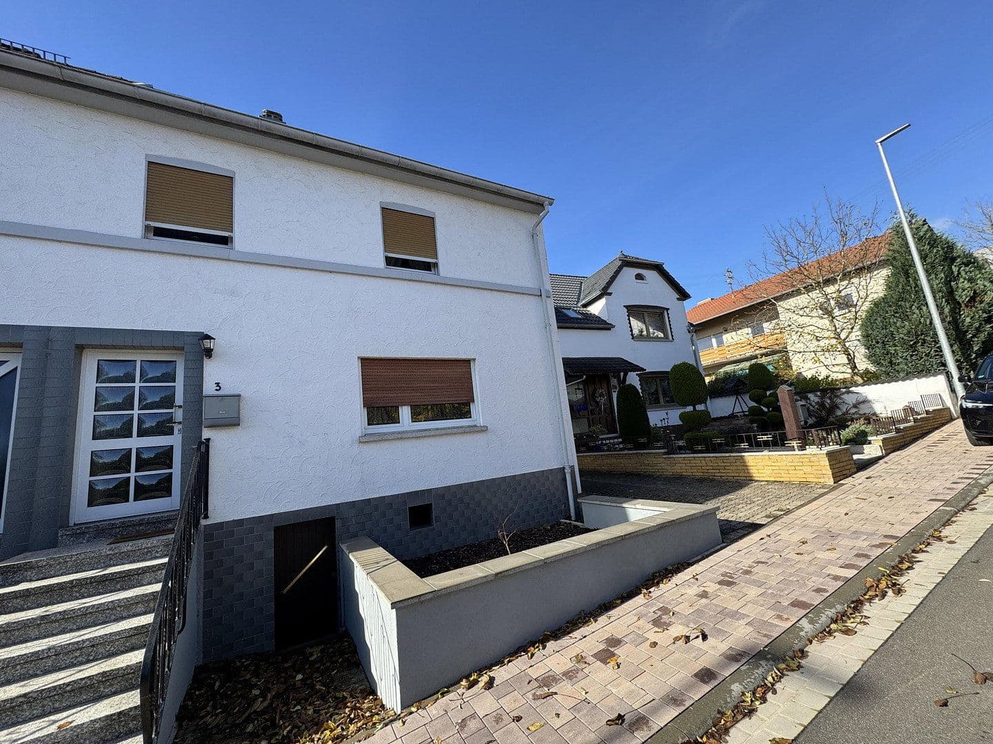 Predaj domu 120 m², pozemek 330 m², Friedhofstraße 3, Höheinöd, Porýnie-Falcko Predaj domu 120 m², pozemek 330 m², Friedhofstraße 3, Höheinöd, Porýnie-Falcko