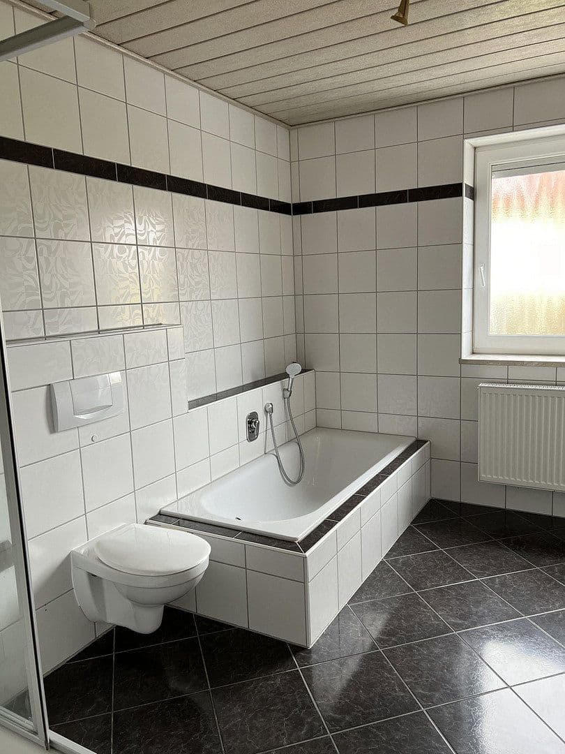 Predaj domu 203 m², pozemek 357 m², Beratzhausen, Bavorsko Predaj domu 203 m², pozemek 357 m², Beratzhausen, Bavorsko