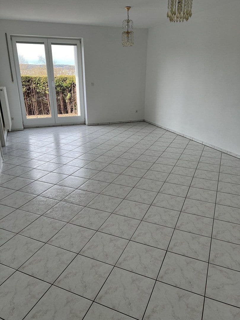 Predaj domu 203 m², pozemek 357 m², Beratzhausen, Bavorsko Predaj domu 203 m², pozemek 357 m², Beratzhausen, Bavorsko