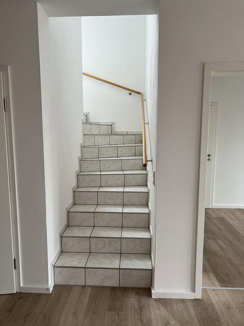 Predaj domu 203 m², pozemek 357 m², Beratzhausen, Bavorsko Predaj domu 203 m², pozemek 357 m², Beratzhausen, Bavorsko