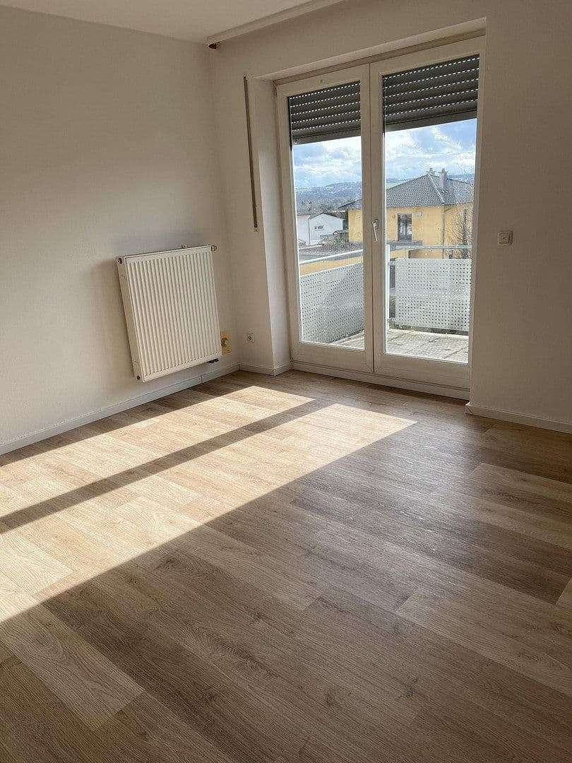 Predaj domu 203 m², pozemek 357 m², Beratzhausen, Bavorsko Predaj domu 203 m², pozemek 357 m², Beratzhausen, Bavorsko