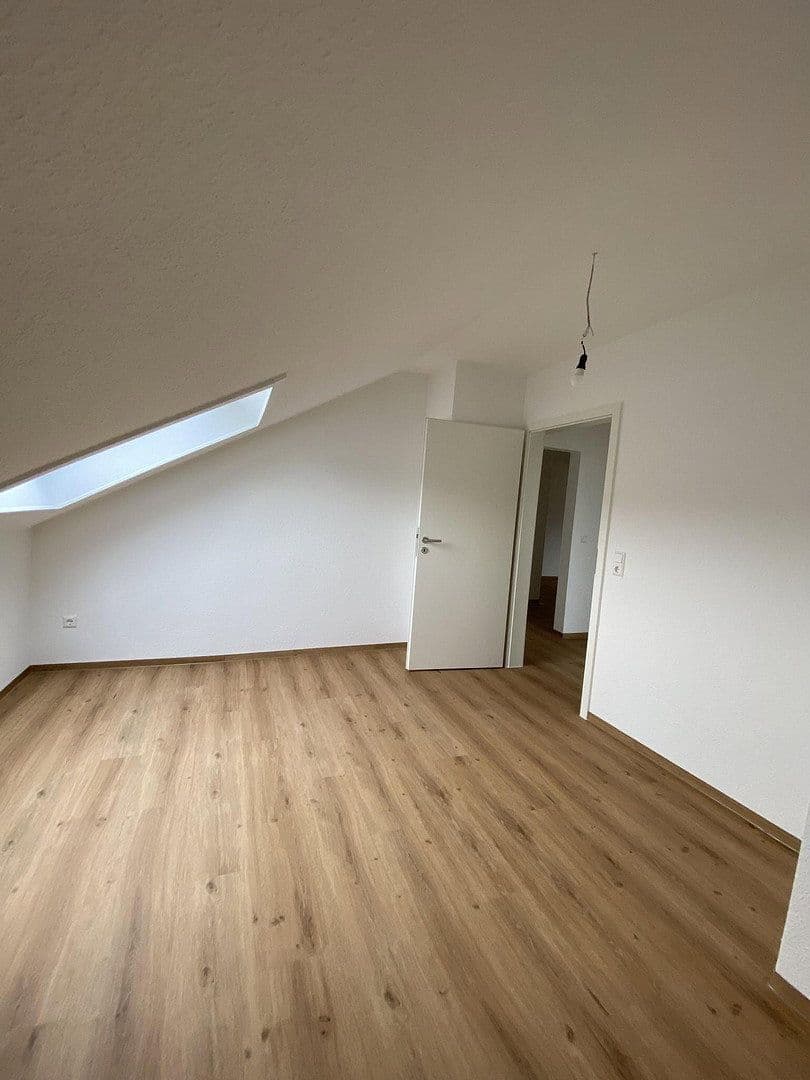 Prenájom bytu 2-izbový 54 m², Schöntal, Bádensko-Wurttembersko Prenájom bytu 2-izbový 54 m², Schöntal, Bádensko-Wurttembersko
