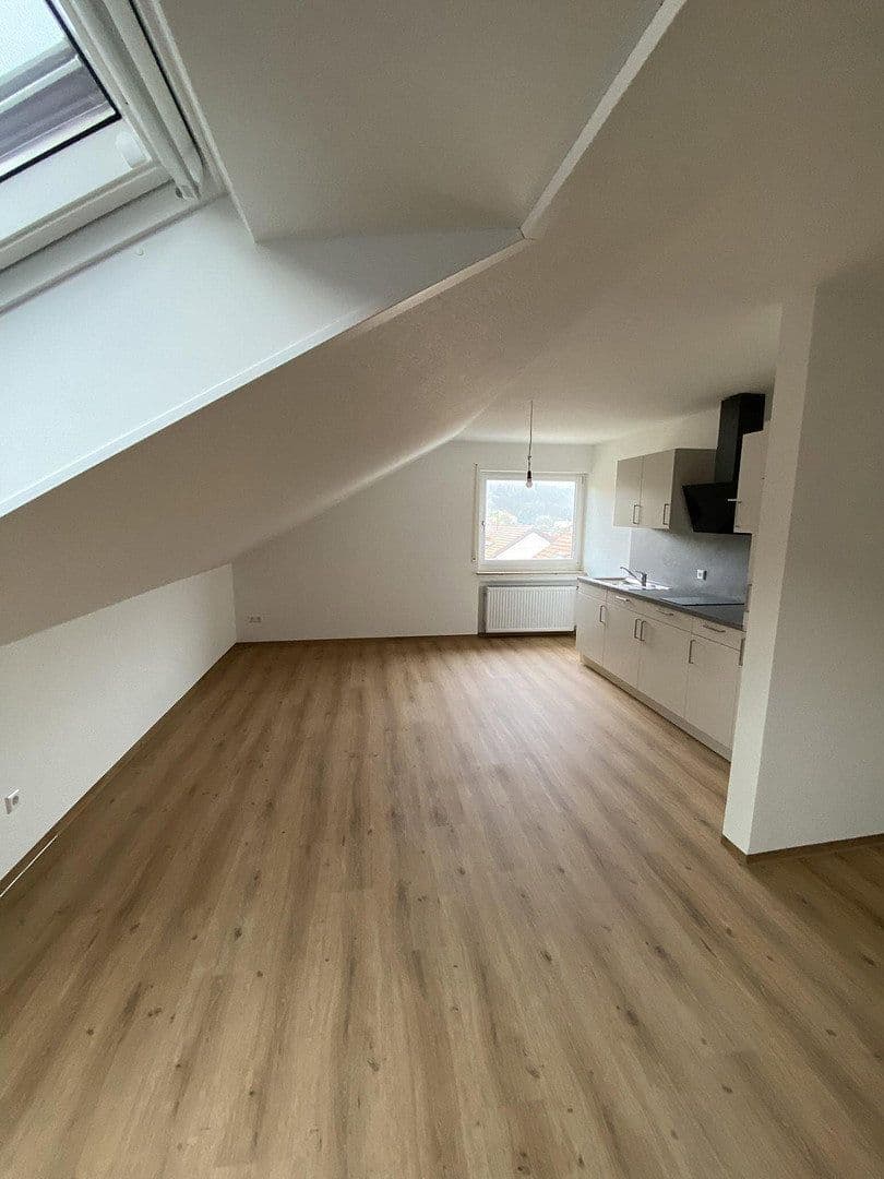Prenájom bytu 2-izbový 54 m², Schöntal, Bádensko-Wurttembersko Prenájom bytu 2-izbový 54 m², Schöntal, Bádensko-Wurttembersko