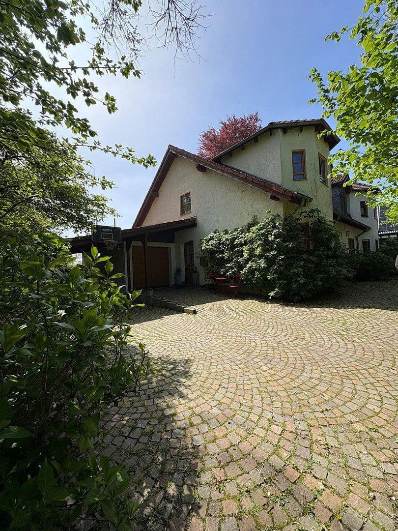 Predaj domu 188 m², pozemek 700 m², Leichlingen, Severné Porýnie - Westfálsko Predaj domu 188 m², pozemek 700 m², Leichlingen, Severné Porýnie - Westfálsko