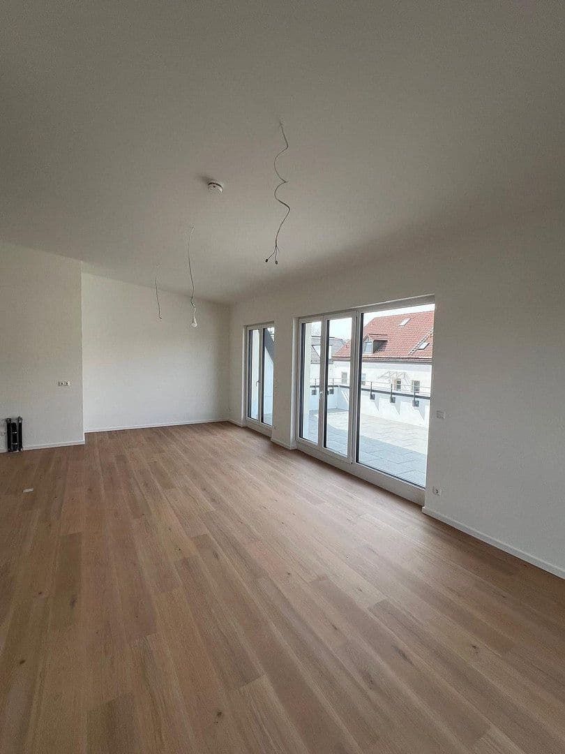 Prenájom bytu 3-izbový 94 m², Dorfstraße 11b, Germering, Bavorsko Prenájom bytu 3-izbový 94 m², Dorfstraße 11b, Germering, Bavorsko