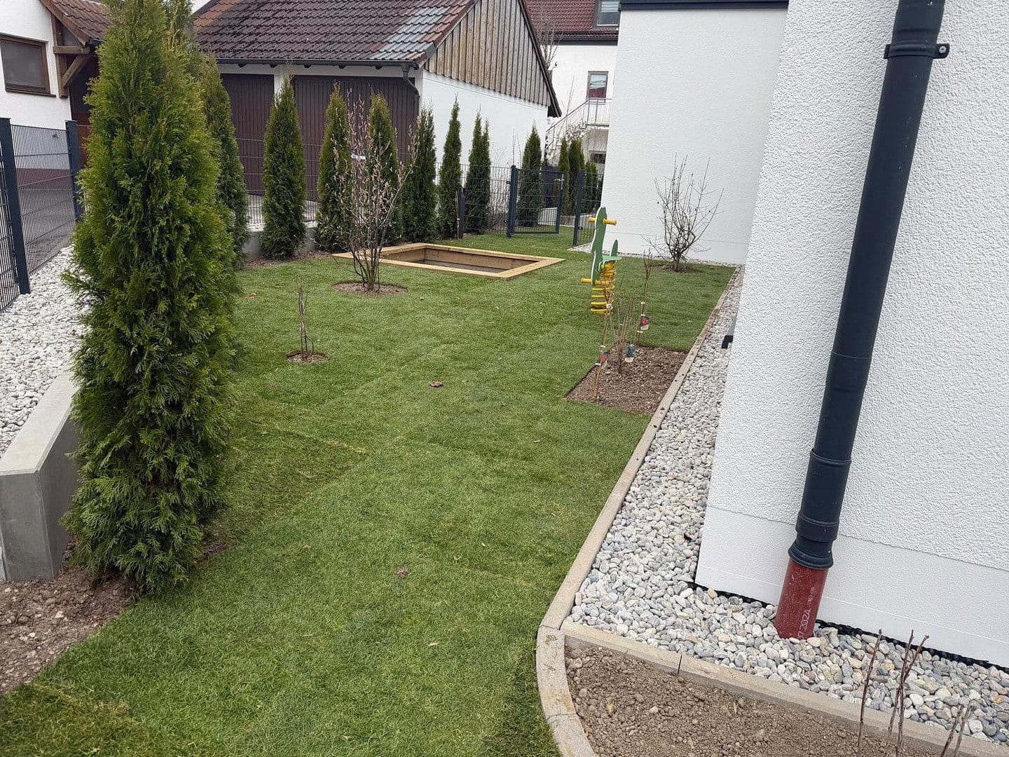 Prenájom bytu 3-izbový 94 m², Dorfstraße 11b, Germering, Bavorsko Prenájom bytu 3-izbový 94 m², Dorfstraße 11b, Germering, Bavorsko