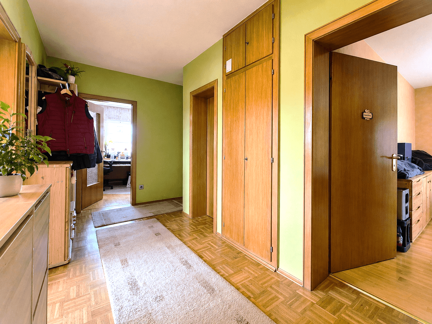 Predaj domu 208 m², pozemek 595 m², Eppertshausen, Hesensko Predaj domu 208 m², pozemek 595 m², Eppertshausen, Hesensko