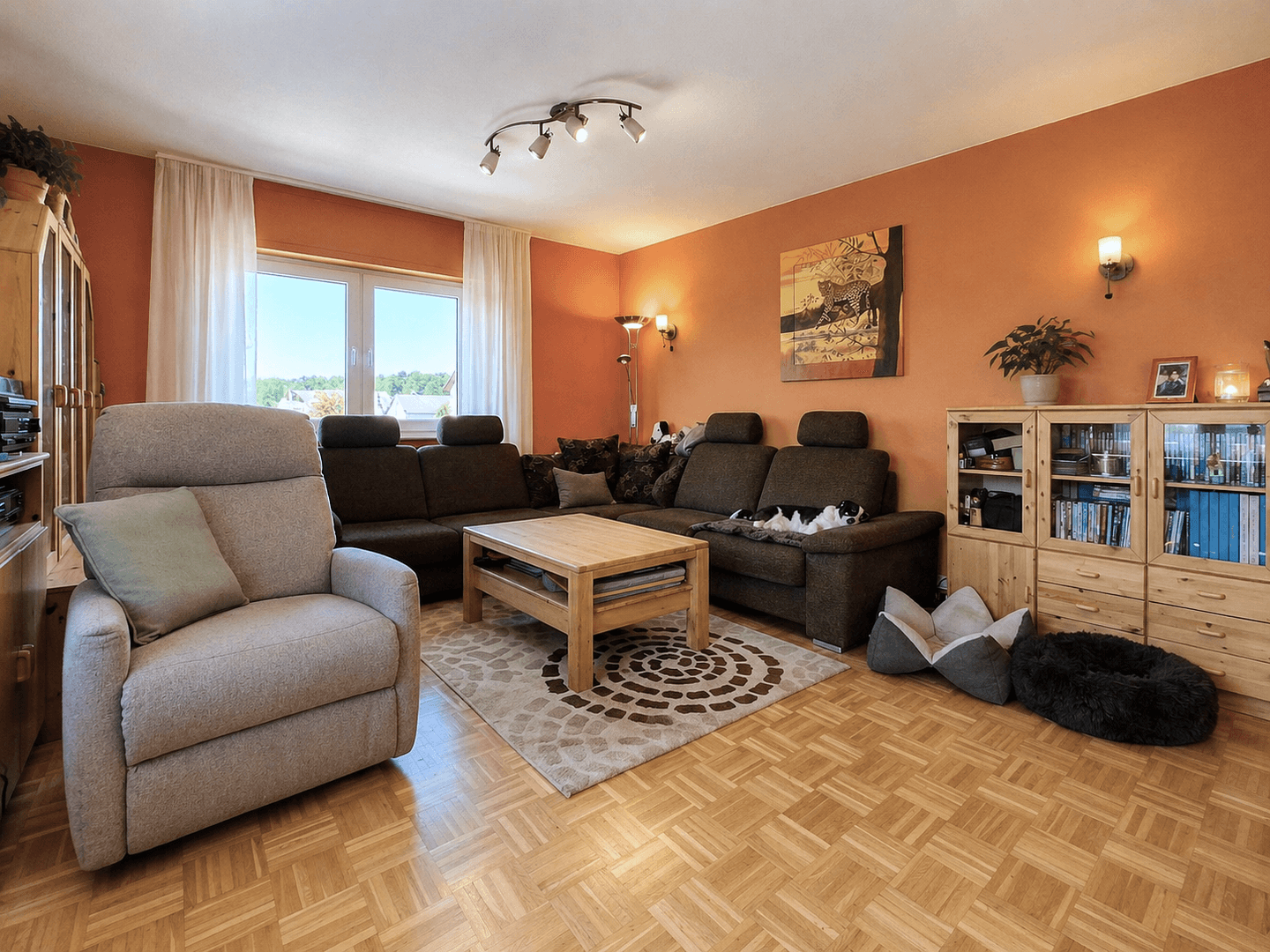Predaj domu 208 m², pozemek 595 m², Eppertshausen, Hesensko Predaj domu 208 m², pozemek 595 m², Eppertshausen, Hesensko