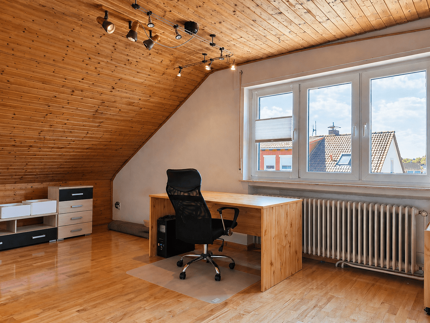 Predaj domu 208 m², pozemek 595 m², Eppertshausen, Hesensko Predaj domu 208 m², pozemek 595 m², Eppertshausen, Hesensko