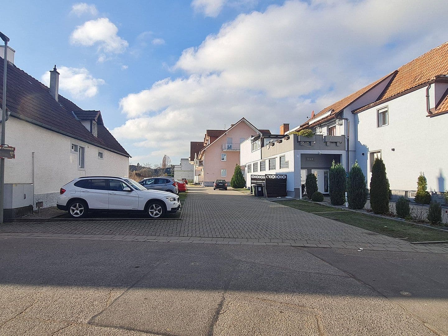 Prenájom bytu 3-izbový 65 m², Edesheim, Porýnie-Falcko Prenájom bytu 3-izbový 65 m², Edesheim, Porýnie-Falcko