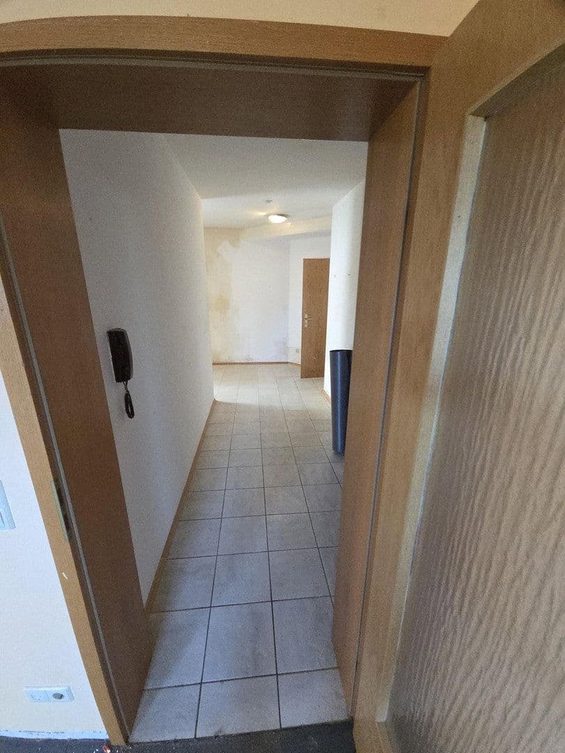Prenájom bytu 3-izbový 65 m², Edesheim, Porýnie-Falcko Prenájom bytu 3-izbový 65 m², Edesheim, Porýnie-Falcko
