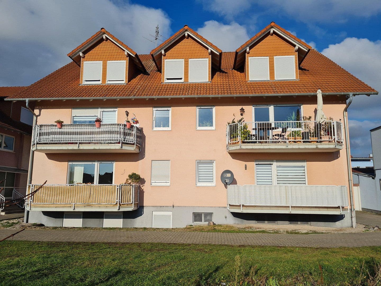 Prenájom bytu 3-izbový 65 m², Edesheim, Porýnie-Falcko Prenájom bytu 3-izbový 65 m², Edesheim, Porýnie-Falcko