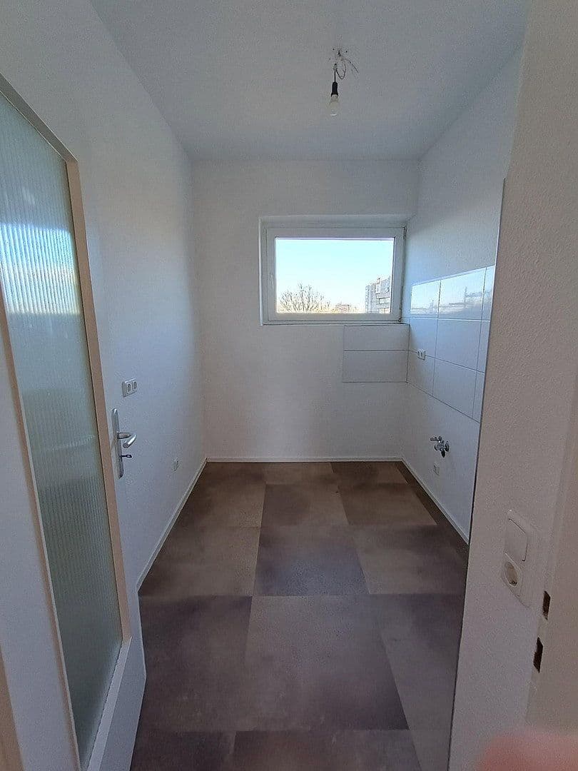 Prenájom bytu 3-izbový 74 m², Wilhelm-Crüwell-Straße 20, Dortmund, Severné Porýnie - Westfálsko Prenájom bytu 3-izbový 74 m², Wilhelm-Crüwell-Straße 20, Dortmund, Severné Porýnie - Westfálsko