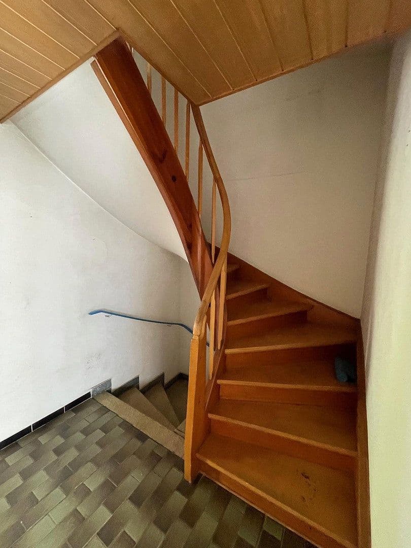 Predaj domu 100 m², pozemek 111 m², Kernen im Remstal, Bádensko-Wurttembersko Predaj domu 100 m², pozemek 111 m², Kernen im Remstal, Bádensko-Wurttembersko