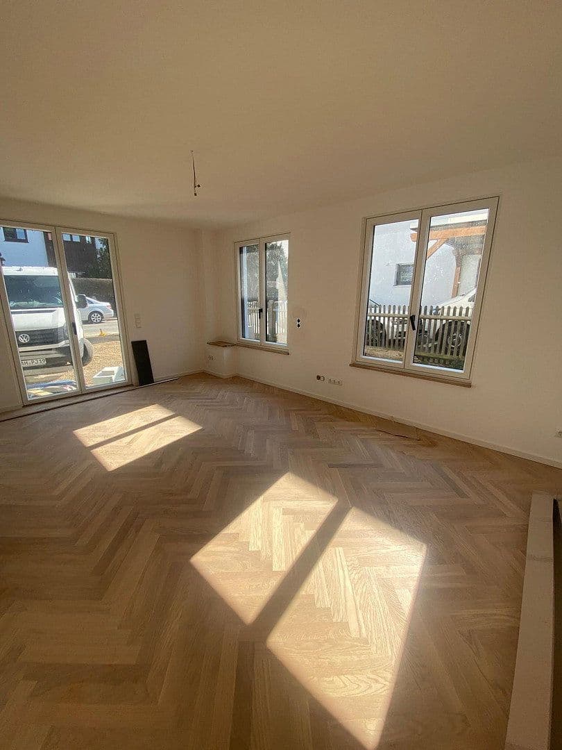 Predaj domu 165 m², pozemek 175 m², München, Bavorsko Predaj domu 165 m², pozemek 175 m², München, Bavorsko