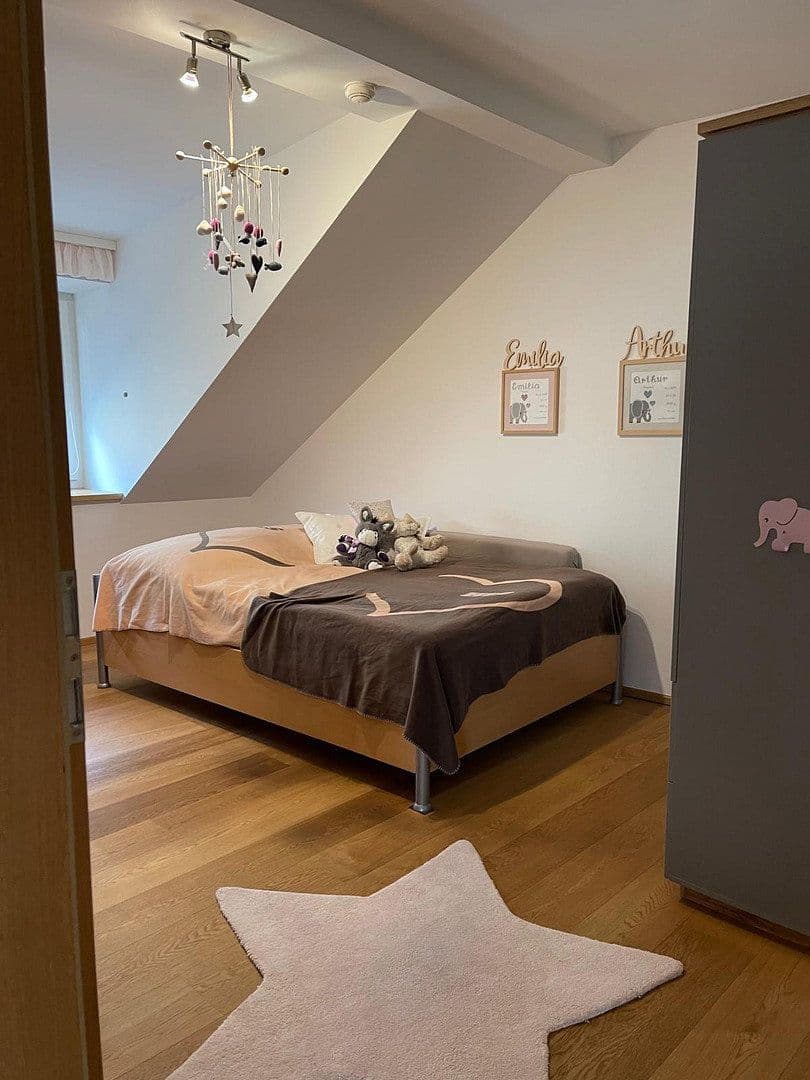Prenájom bytu 4-izbový 150 m², Kasernstraße 19a, Krems, Dolné Rakúsko Prenájom bytu 4-izbový 150 m², Kasernstraße 19a, Krems, Dolné Rakúsko