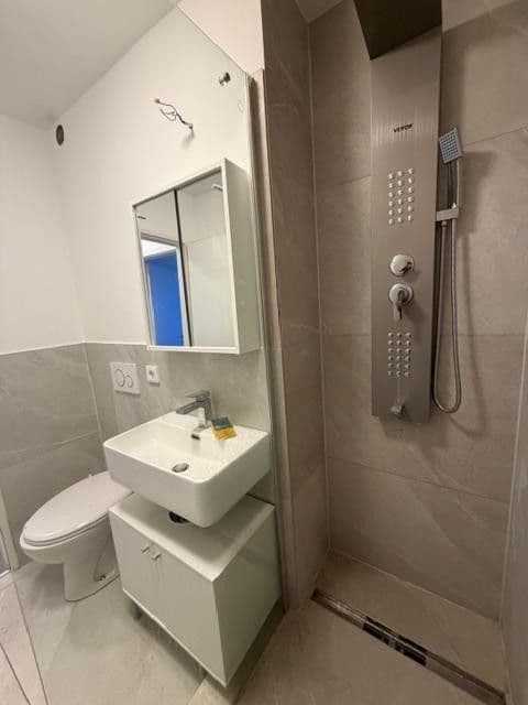 Prenájom bytu 2-izbový 65 m², Wiesbaden, Hesensko Prenájom bytu 2-izbový 65 m², Wiesbaden, Hesensko