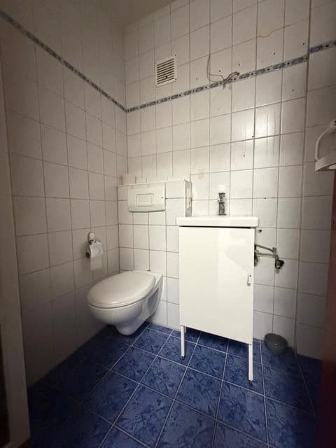 Prenájom bytu 4-izbový 110 m², Wiesbaden, Hesensko Prenájom bytu 4-izbový 110 m², Wiesbaden, Hesensko