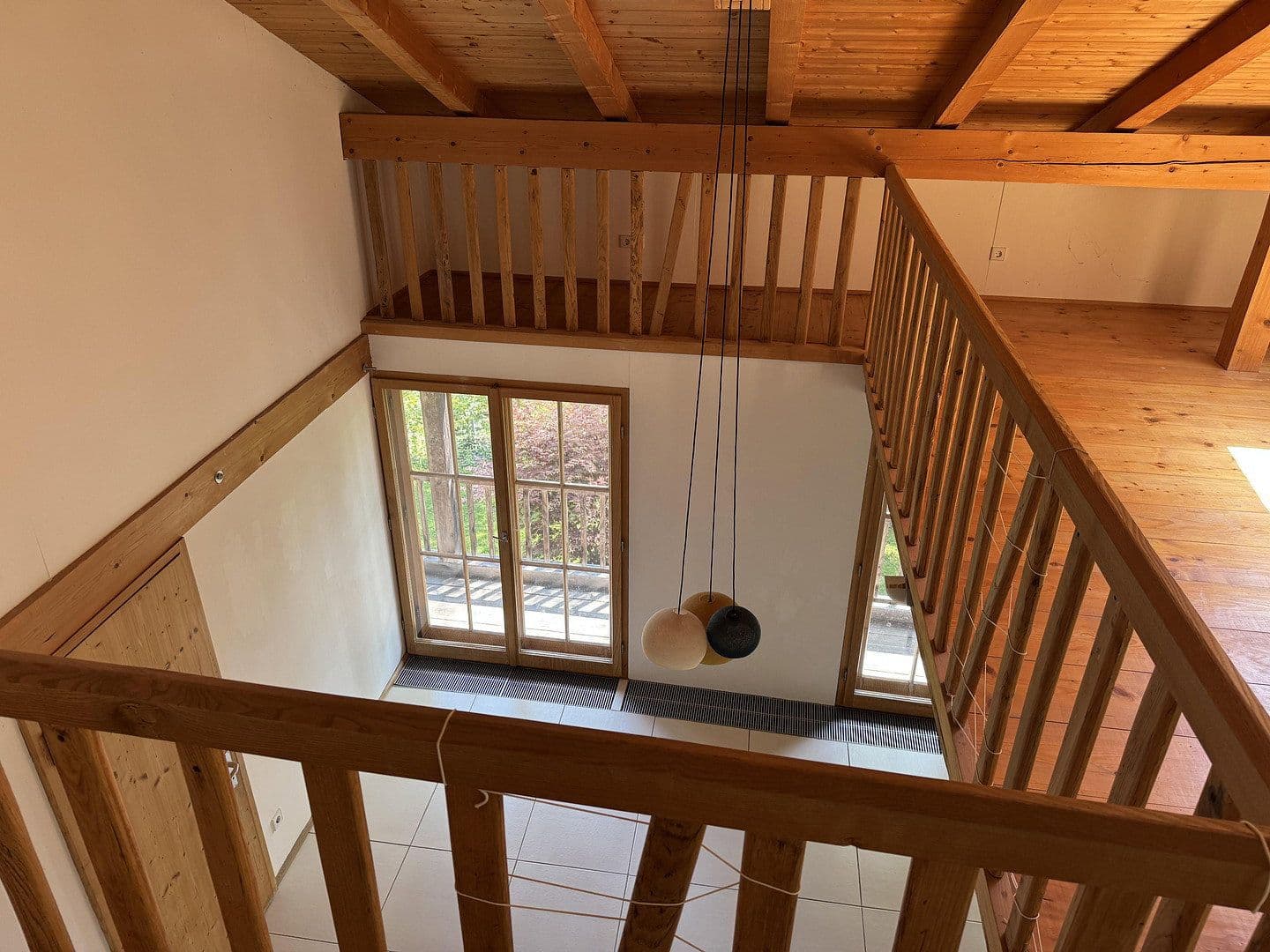 Prenájom domu 200 m², pozemek 250 m², St Bartholomäus-Weg 2, Holzkirchen, Bavorsko Prenájom domu 200 m², pozemek 250 m², St Bartholomäus-Weg 2, Holzkirchen, Bavorsko