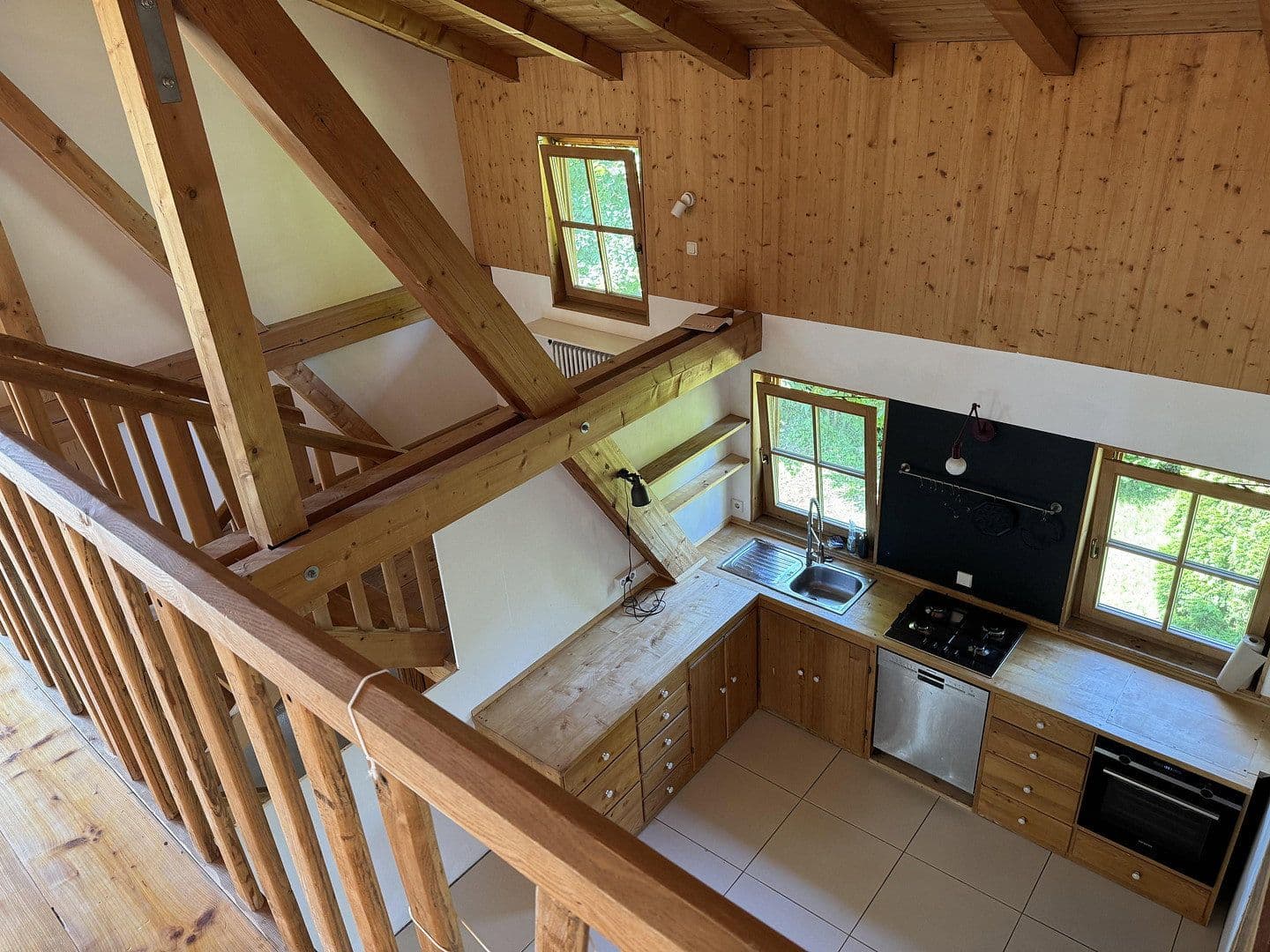 Prenájom domu 200 m², pozemek 250 m², St Bartholomäus-Weg 2, Holzkirchen, Bavorsko Prenájom domu 200 m², pozemek 250 m², St Bartholomäus-Weg 2, Holzkirchen, Bavorsko