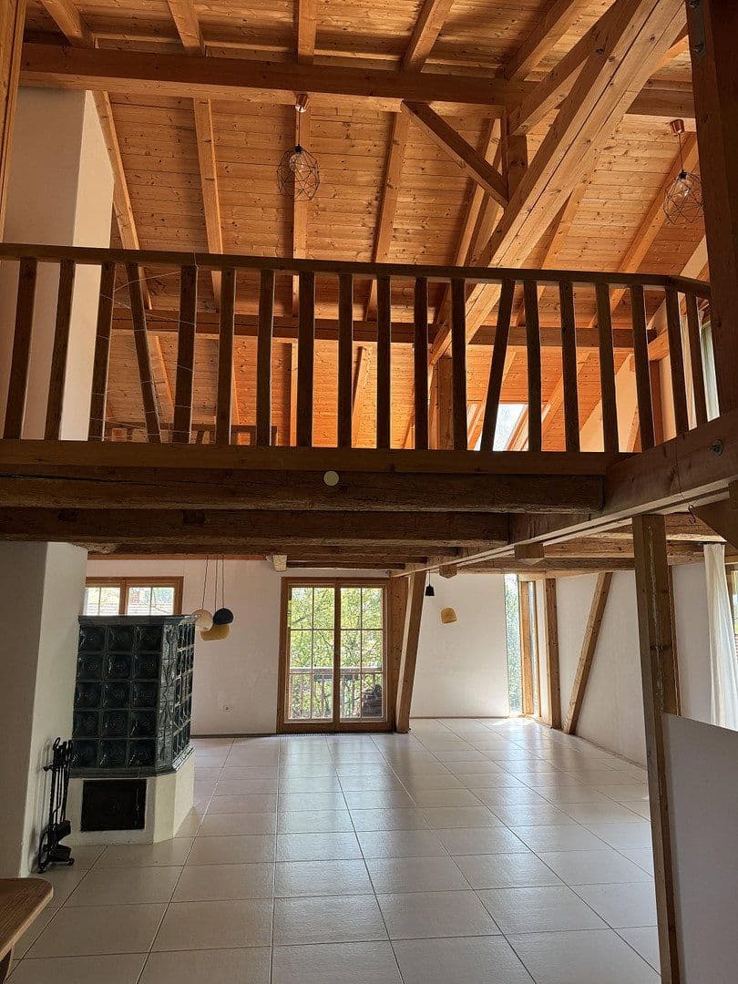 Prenájom domu 200 m², pozemek 250 m², St Bartholomäus-Weg 2, Holzkirchen, Bavorsko Prenájom domu 200 m², pozemek 250 m², St Bartholomäus-Weg 2, Holzkirchen, Bavorsko