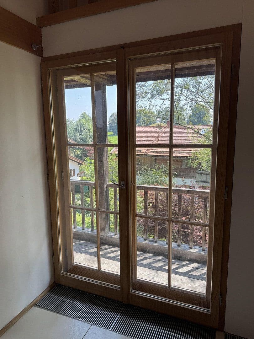 Prenájom domu 200 m², pozemek 250 m², St Bartholomäus-Weg 2, Holzkirchen, Bavorsko Prenájom domu 200 m², pozemek 250 m², St Bartholomäus-Weg 2, Holzkirchen, Bavorsko